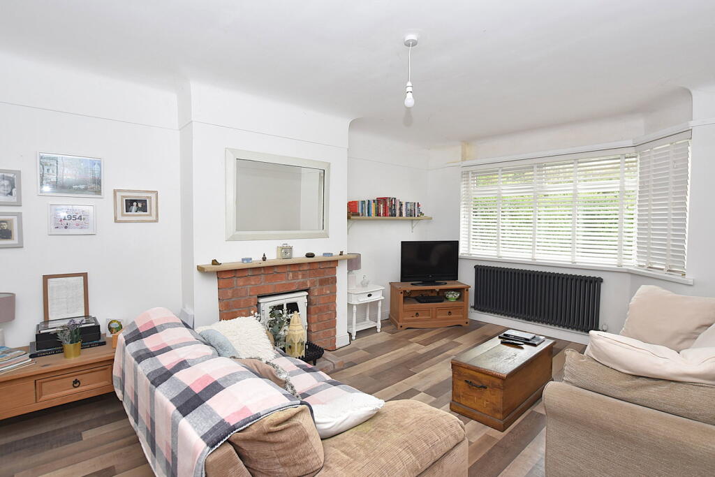 Coombe Road, Irby, CH61 photo 4