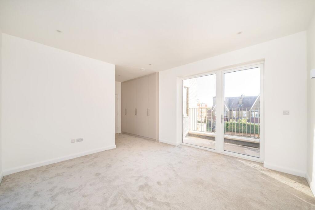 Main image of property: Ravensbourne Park, Catford