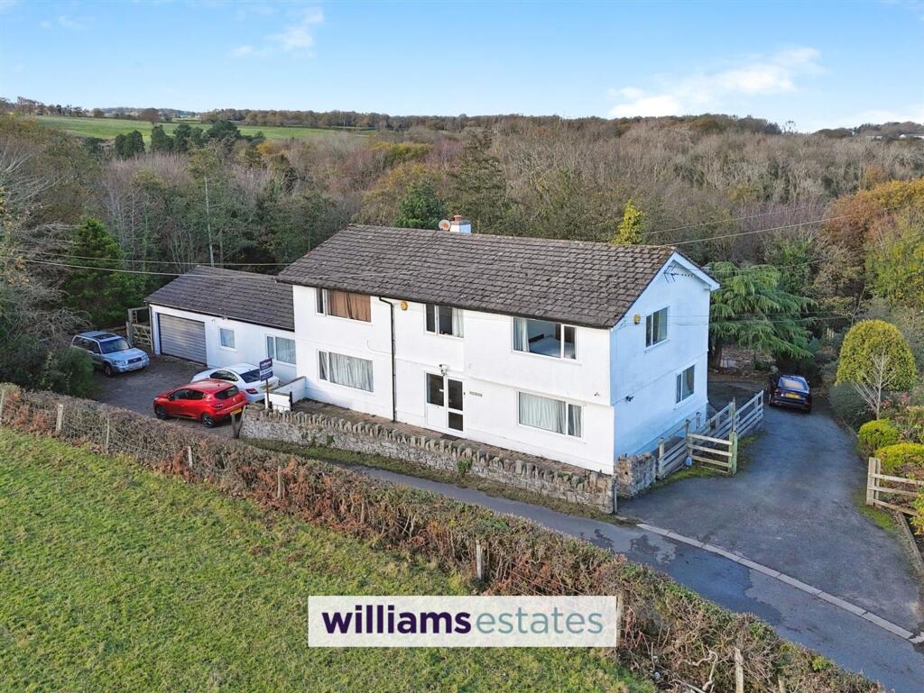 7 bedroom house for sale in Downing Road, Whitford, CH8