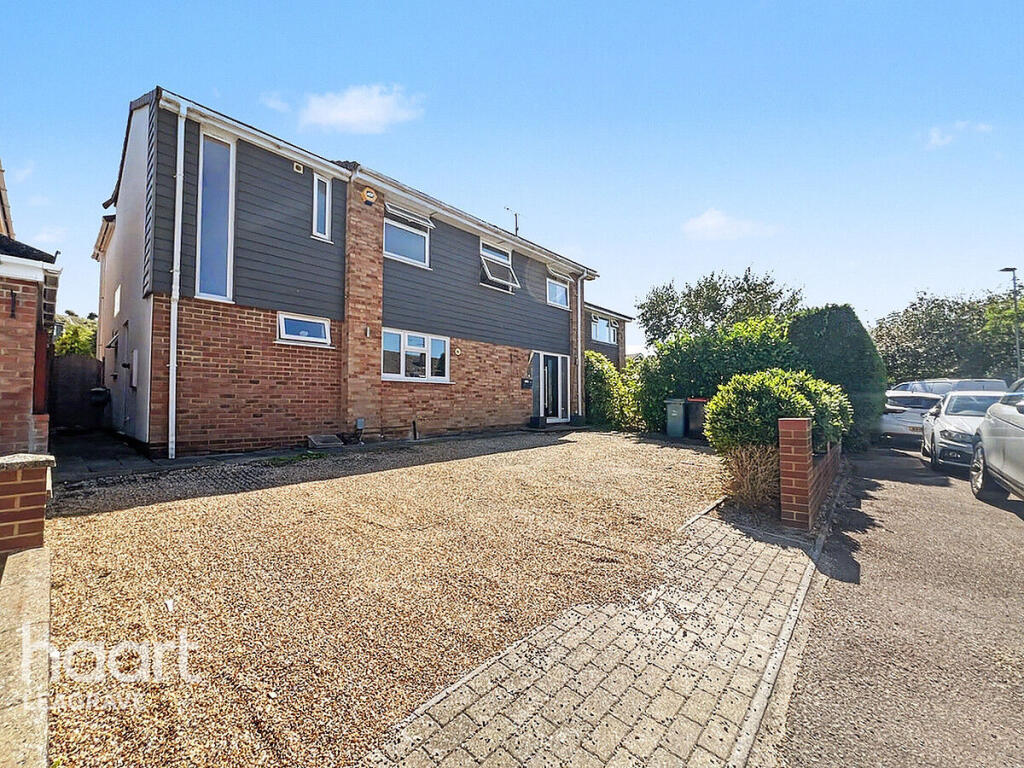 Main image of property: Lambs Close, DUNSTABLE