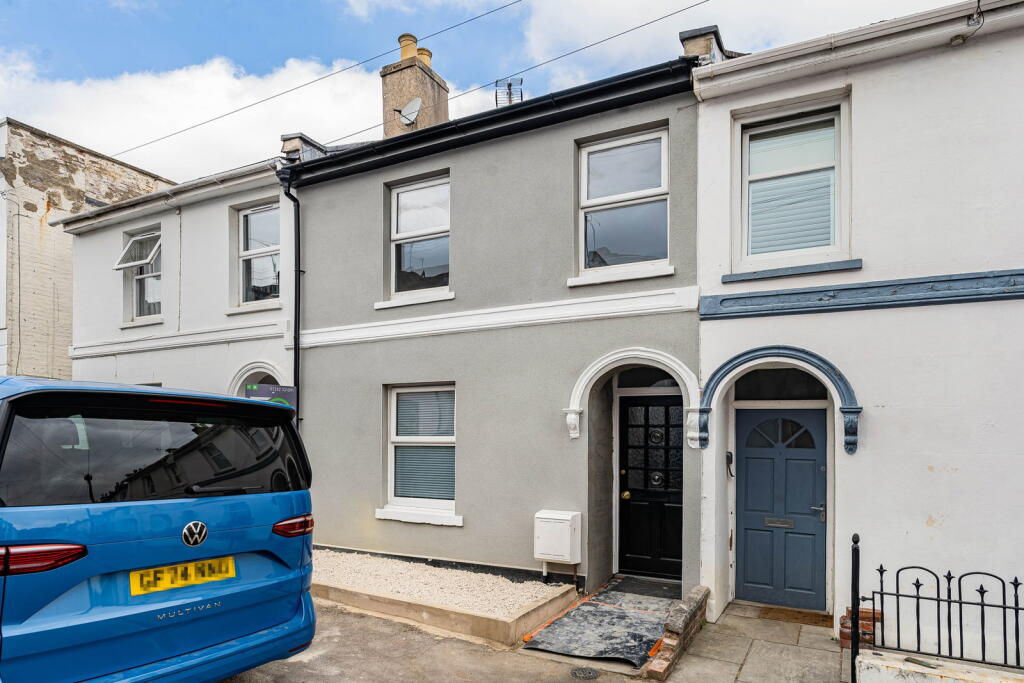 Main image of property: Great Western Terrace, Cheltenham, GL50 3QX