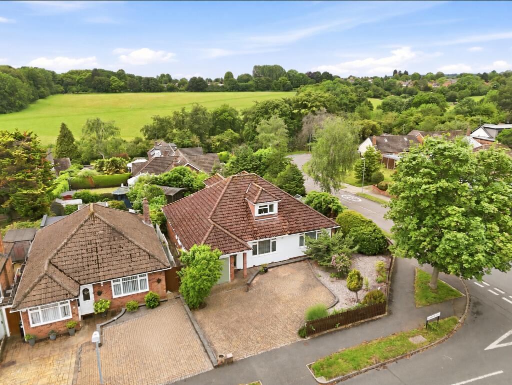 4-bed detached on Warren Road, St. Albans, Hertfordshire, AL1, £900,000