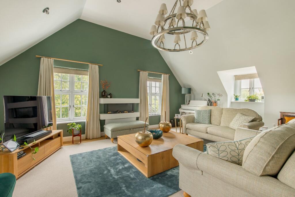 Apartment in Cambridge - View 3
