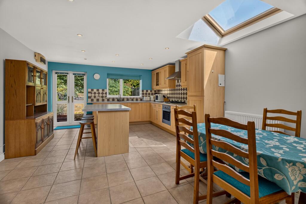 Alexandra Lane, Malvern, Worcestershire, WR14 1JF photo 4