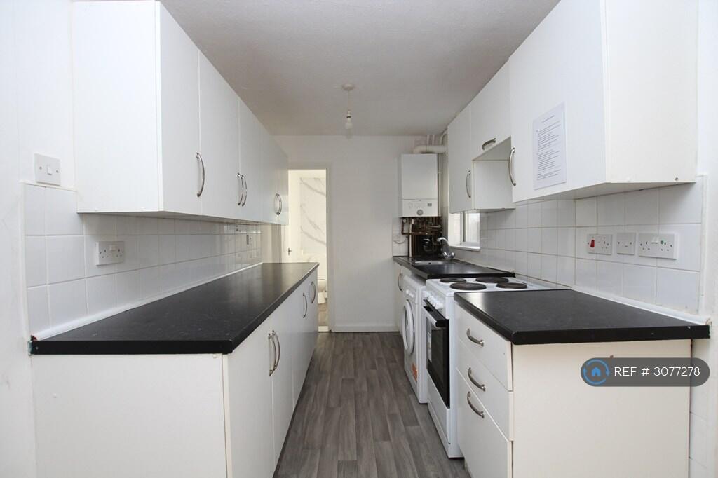 House in Rochester - View 4