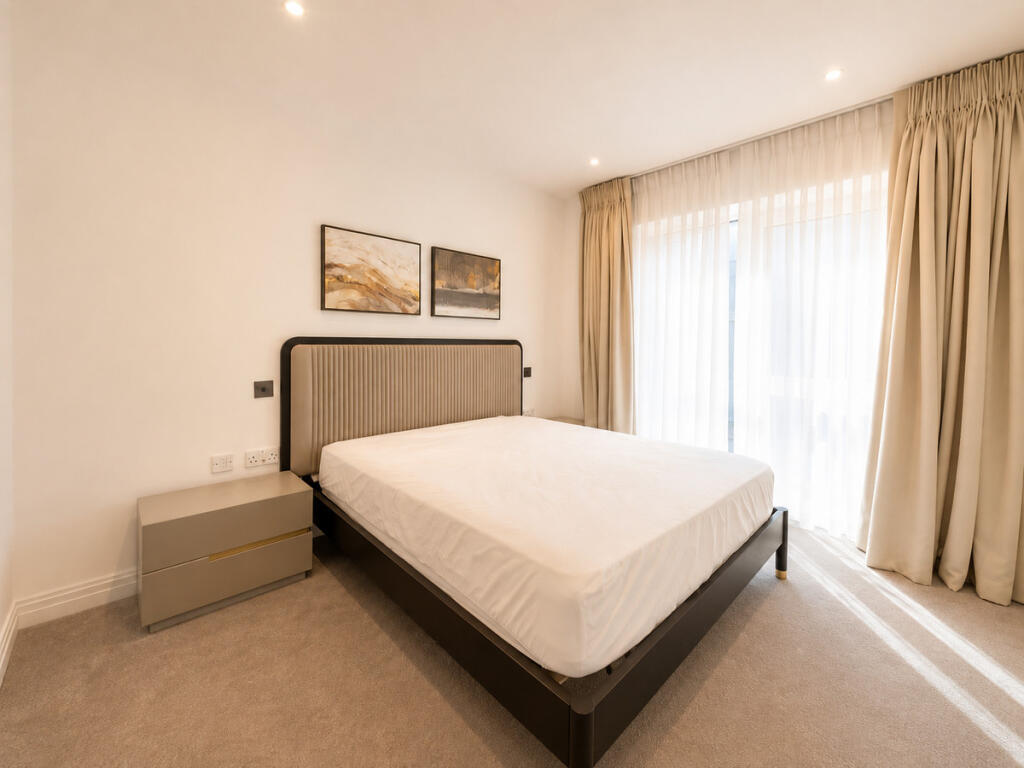 Apartment in London - More