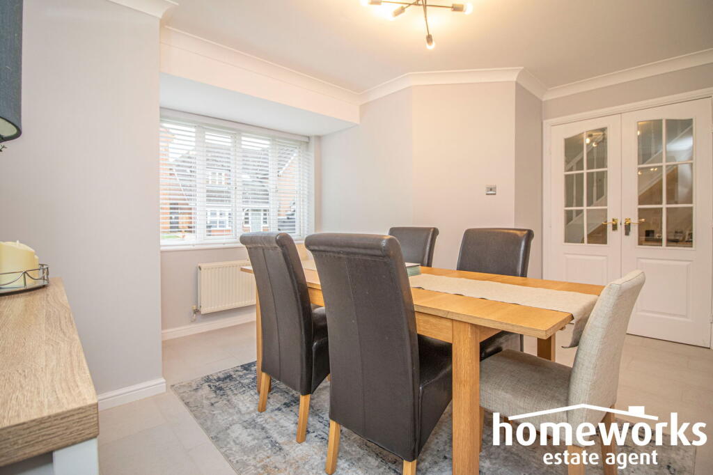 Mitchell Close, Dereham, NR19 photo 3