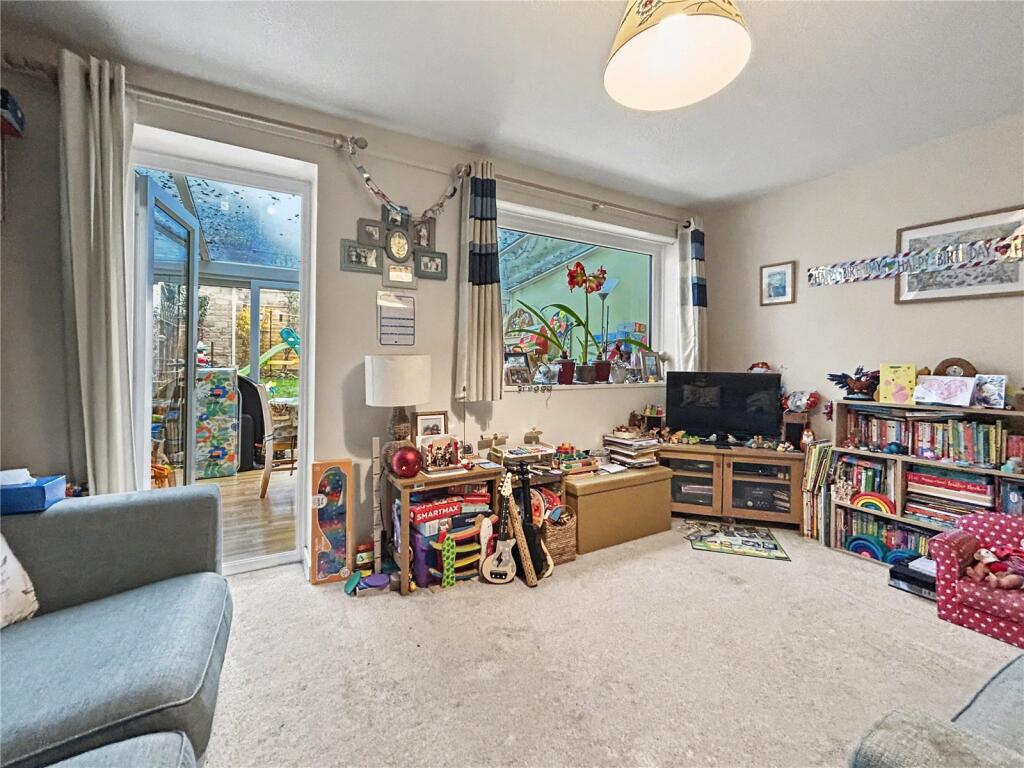 House in Somerset, Milborne Port - View 4