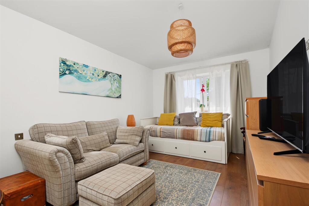 House in Gedling, Bestwood Village - View 6