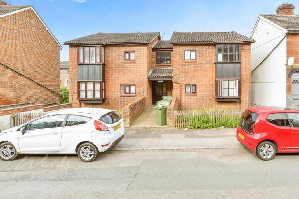 Main image of property: Oak Road Tunbridge Wells TN2