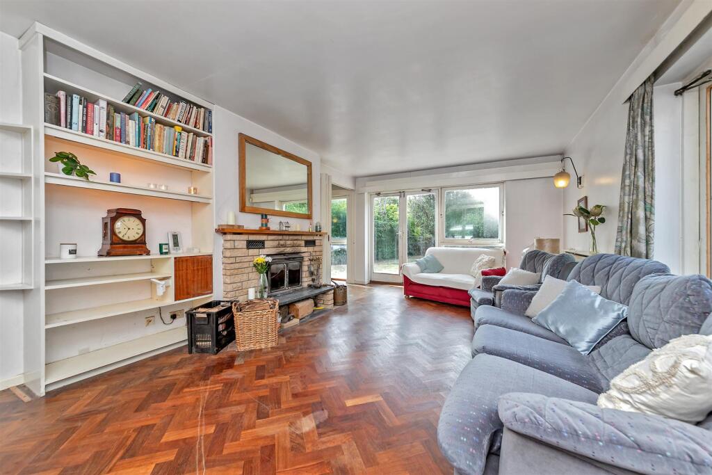 House in St Albans, Townsend - More