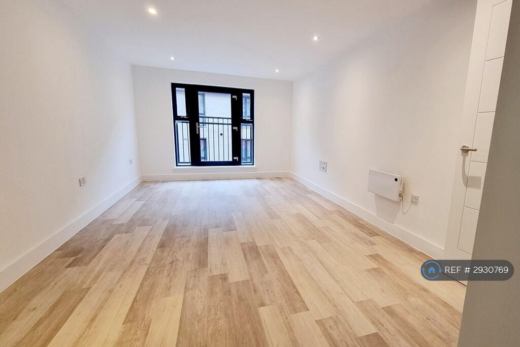 Bradford Street, Birmingham, B12 - More