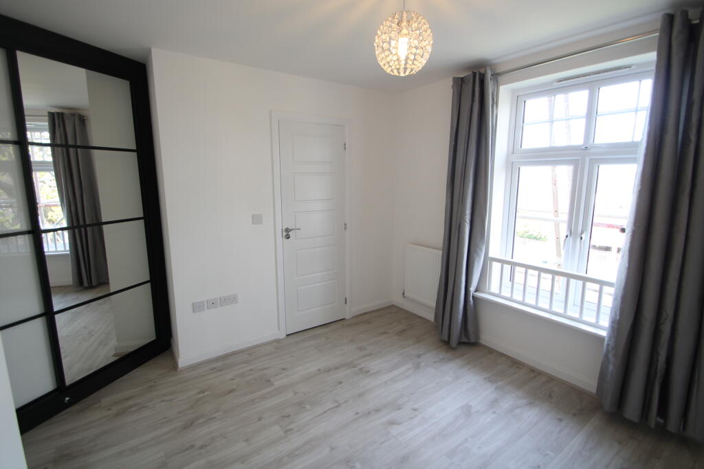 Apartment in London - View 2