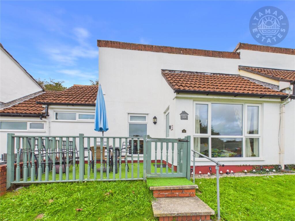 3-bed bungalow on Honicombe Park, Callington, Cornwall, PL17, £80,000