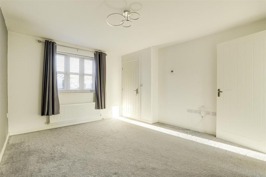 House in Rushcliffe, NG 2, Compton Acres - View 2