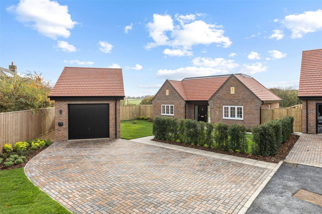 Main image of property: Bowbrook Copse, Charter Alley, RG26