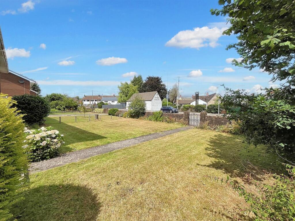 Caerleon Road, Ponthir, Newport photo 3