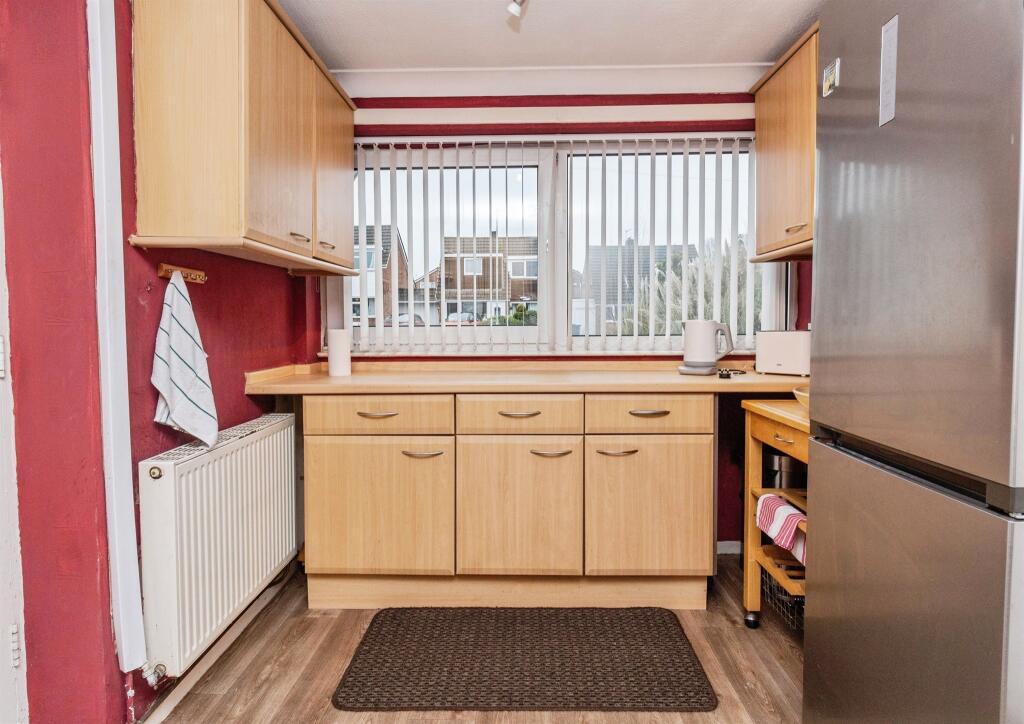 House in Stoke-on-Trent - View 2