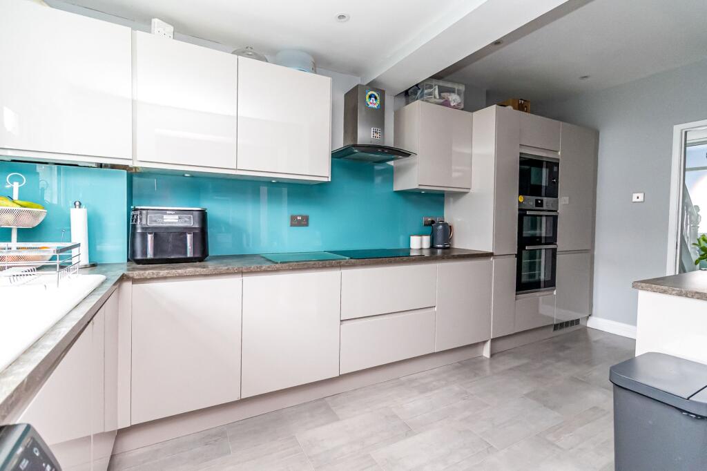 House in Portsmouth - View 3