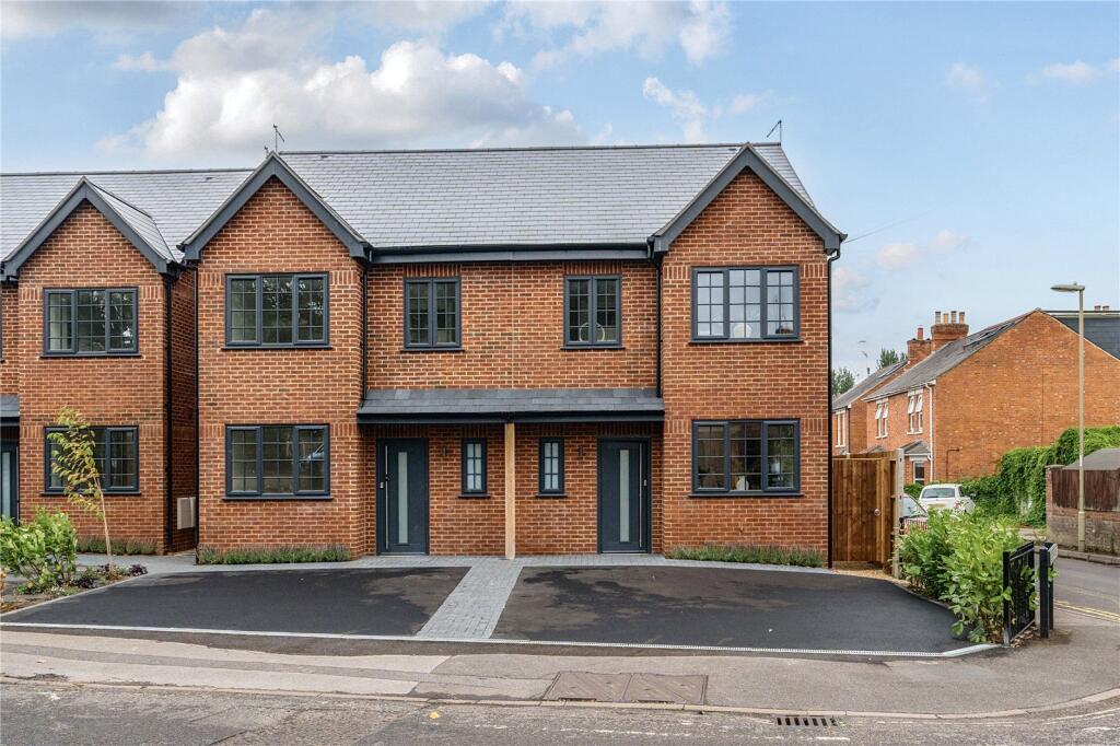 Main image of property: Park Road, Farnborough, Hampshire, GU14