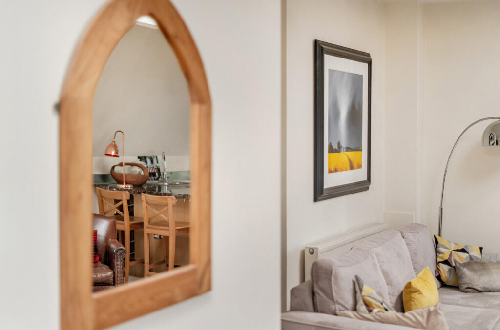 Apartment in Brighton - View 5