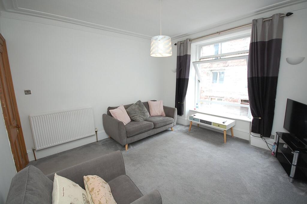Apartment in Aberdeen, Gilcomston, Rosemount and Mile End - View 2
