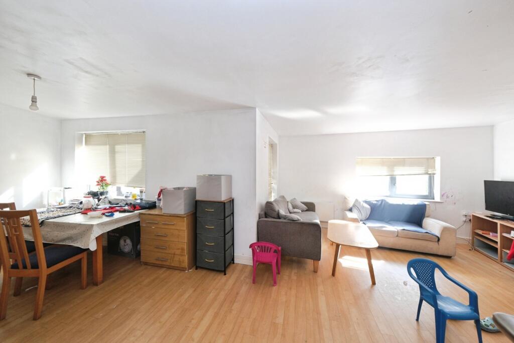 Apartment in Nottingham - View 4