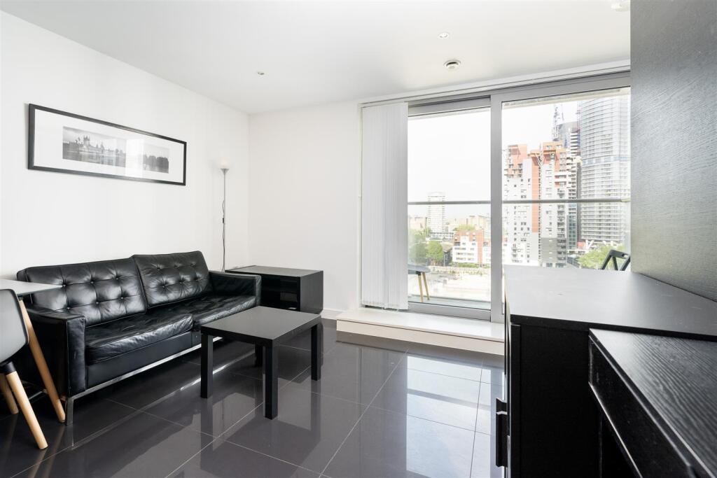 Apartment in London - View 3