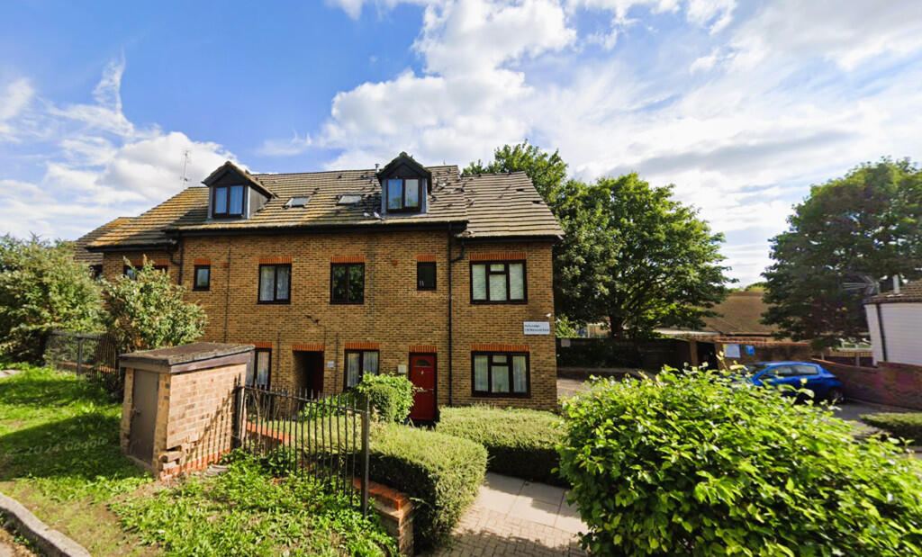 2-bed apartment on Norwood Road, Southall, £274,950