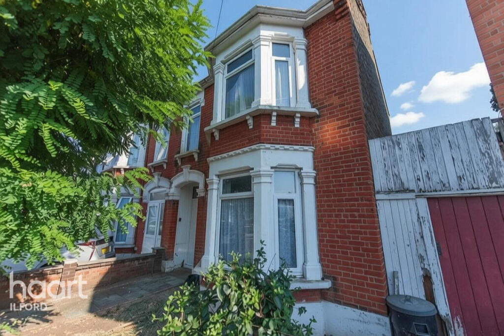 House in London, Loxford, Seven Kings