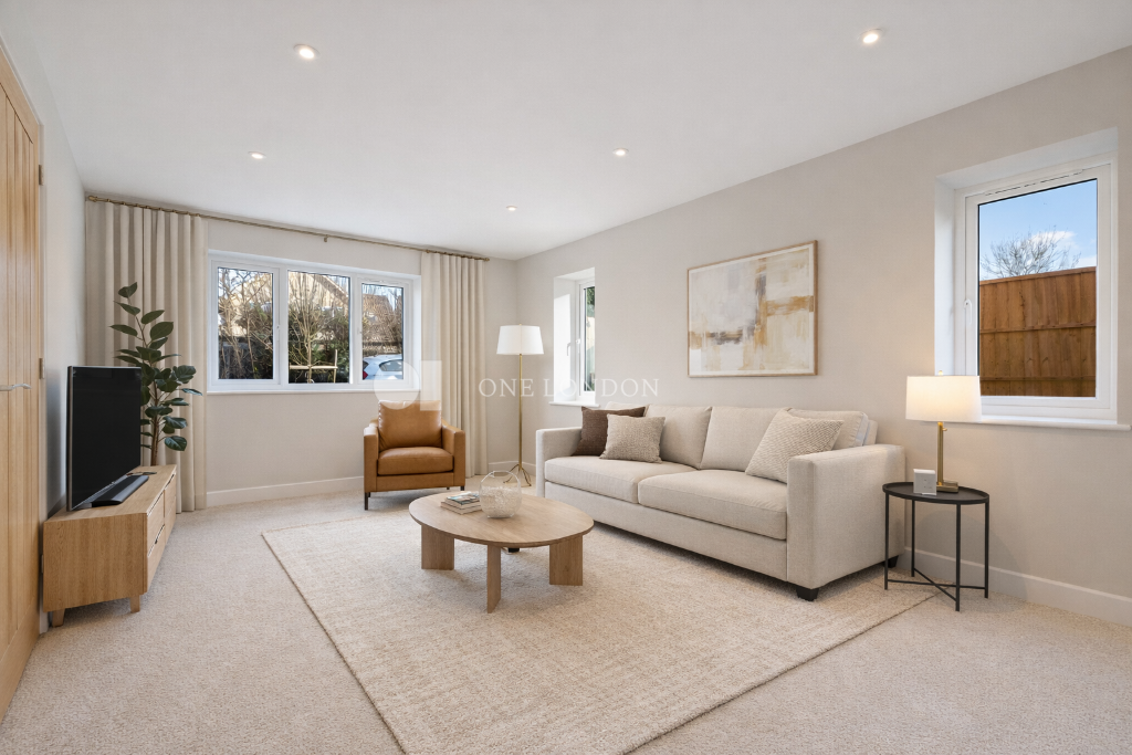 Blacksmiths Lodge, Lindford, Hampshire, GU35 photo 3