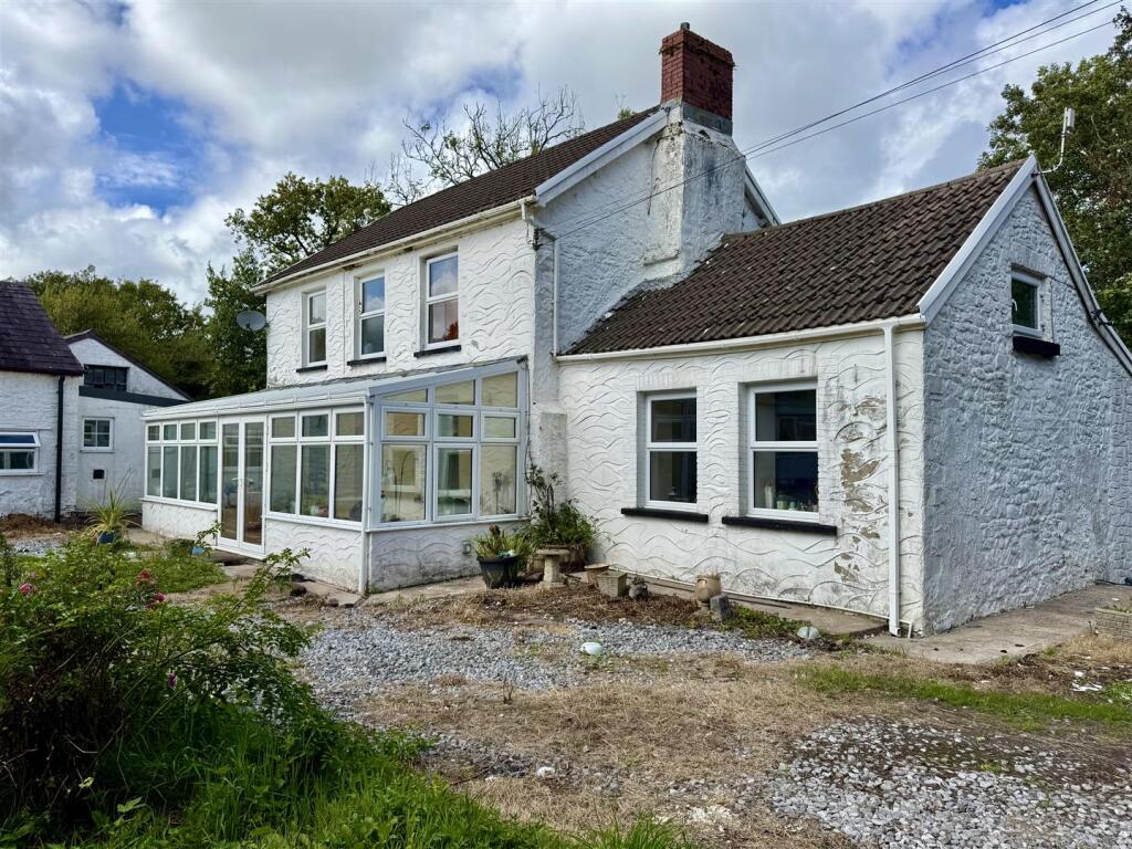 Main image of property: Golden Grove, Carmarthen