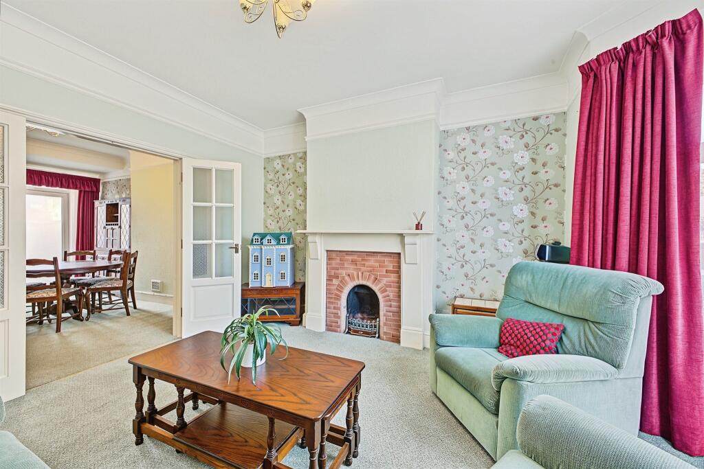 House in Northampton, West Northamptonshire - View 3