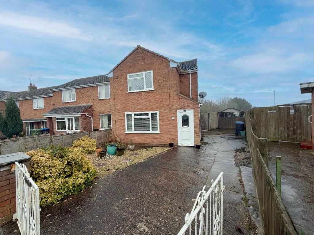 Main image of property: Commander Close, Bishops Tachbrook, Leamington Spa