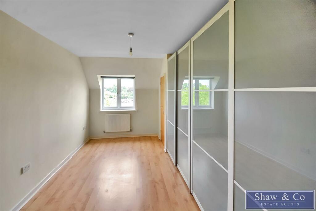Academy Place, Isleworth photo 4