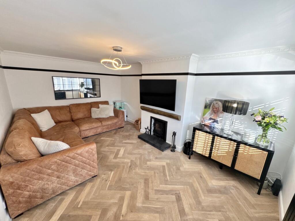 Balfour Avenue, Beith photo 2
