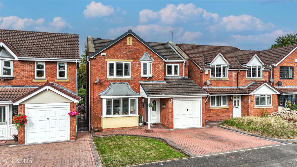 Main image of property: Lakeland Drive, Wilnecote, Tamworth, Staffordshire, B77