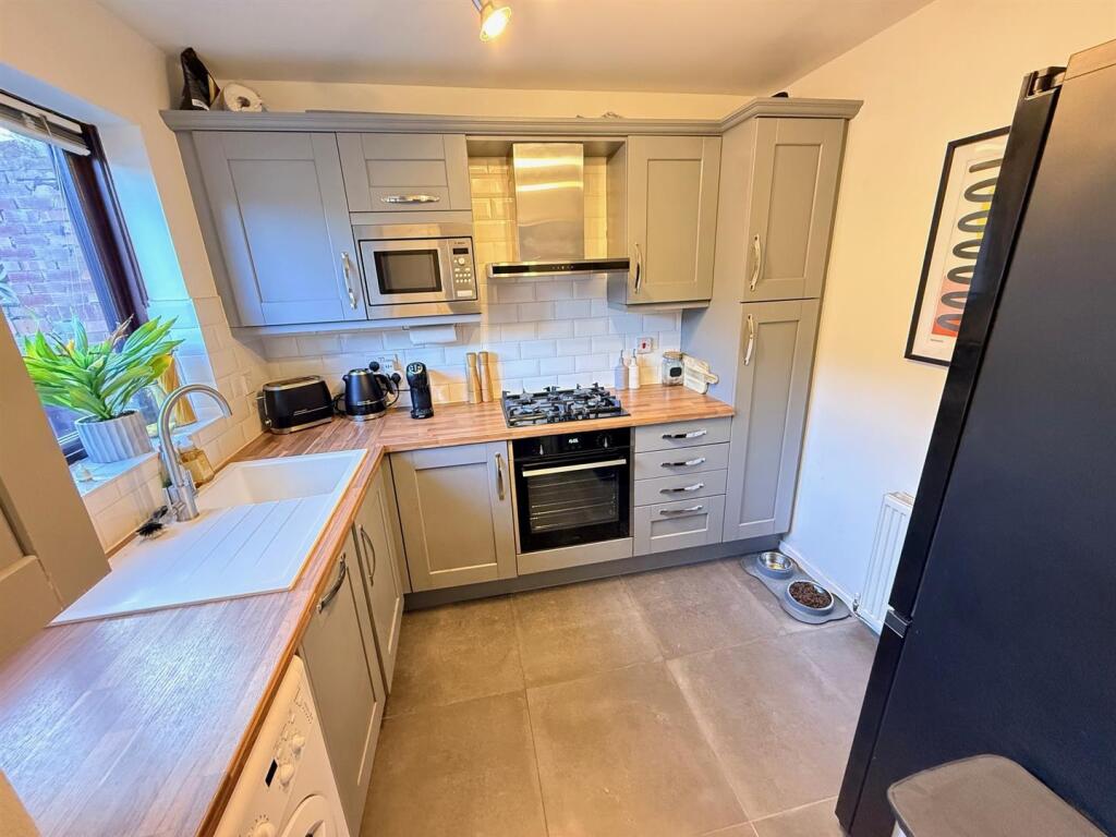 Yardley Street, Stourbridge, DY9 7AT photo 2