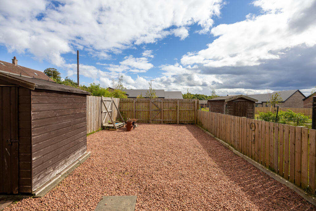 43, Howatshaws Road, Dumbarton, West Dunbartonshire G82 photo 3
