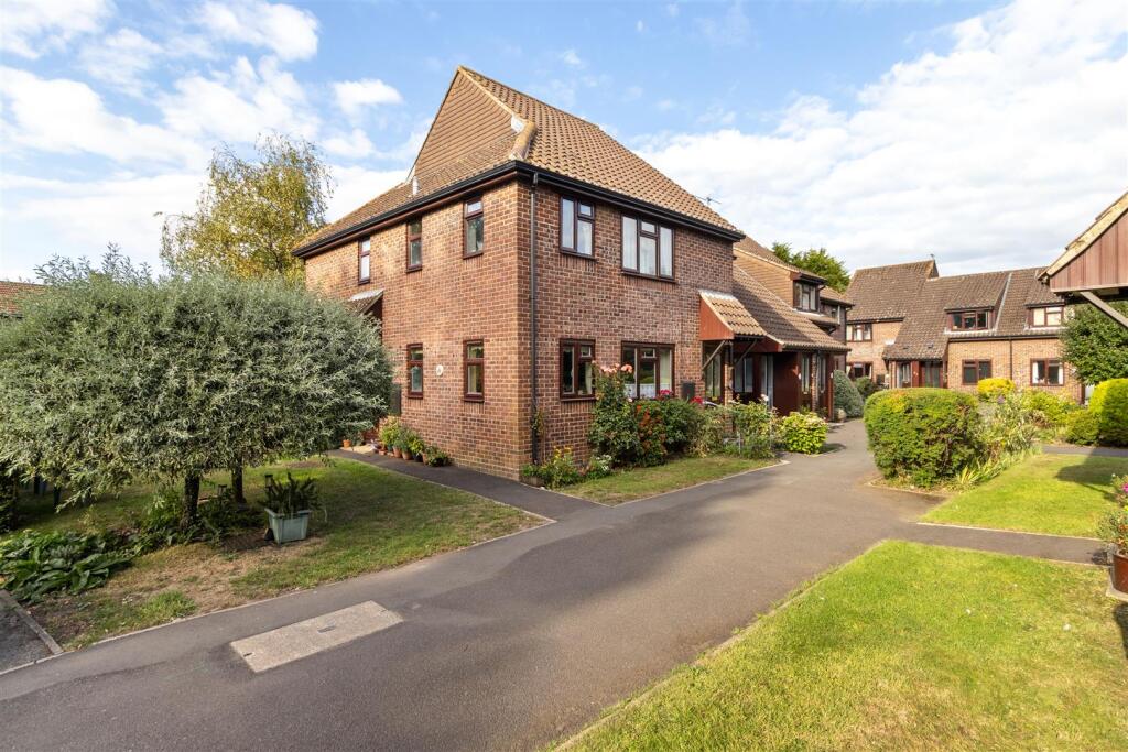 Alderfield, Petersfield photo 4