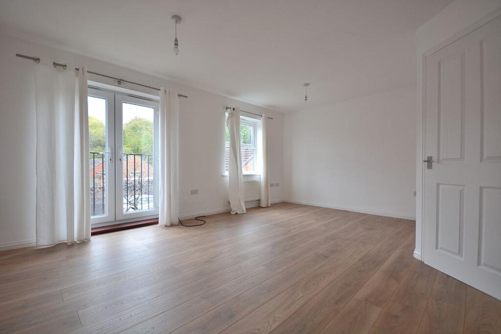 House in Gedling, Bestwood Village - View 2