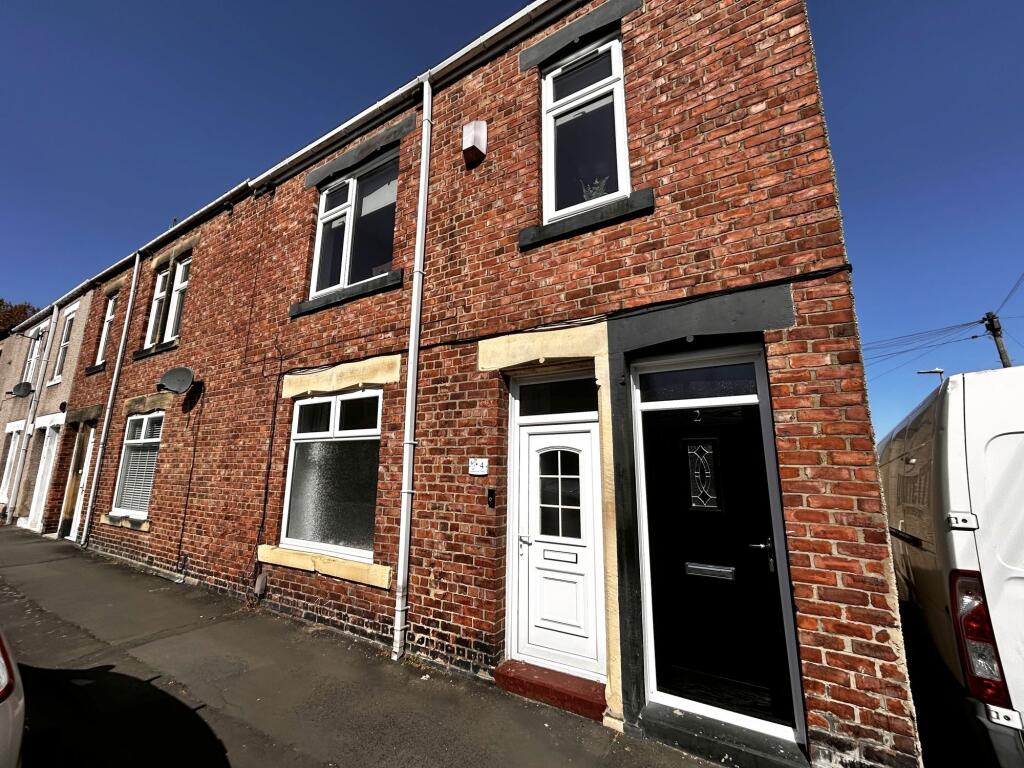 Main image of property: Hainingwood Terrace, Gateshead, Tyne and Wear, NE10 0UE
