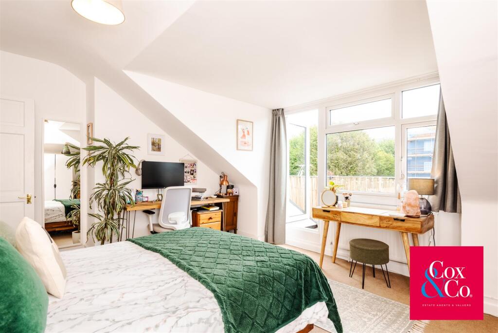 Apartment in Brighton - View 5
