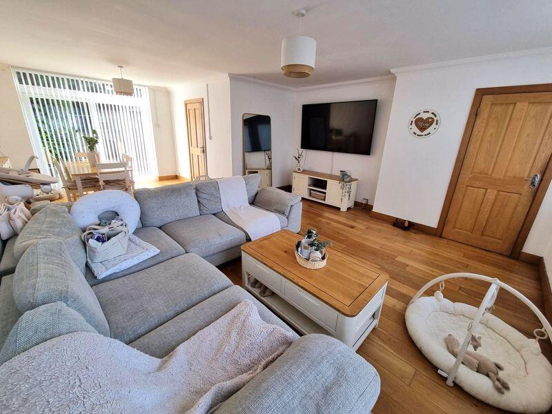 Main image of property: Heol Barri, Caerphilly