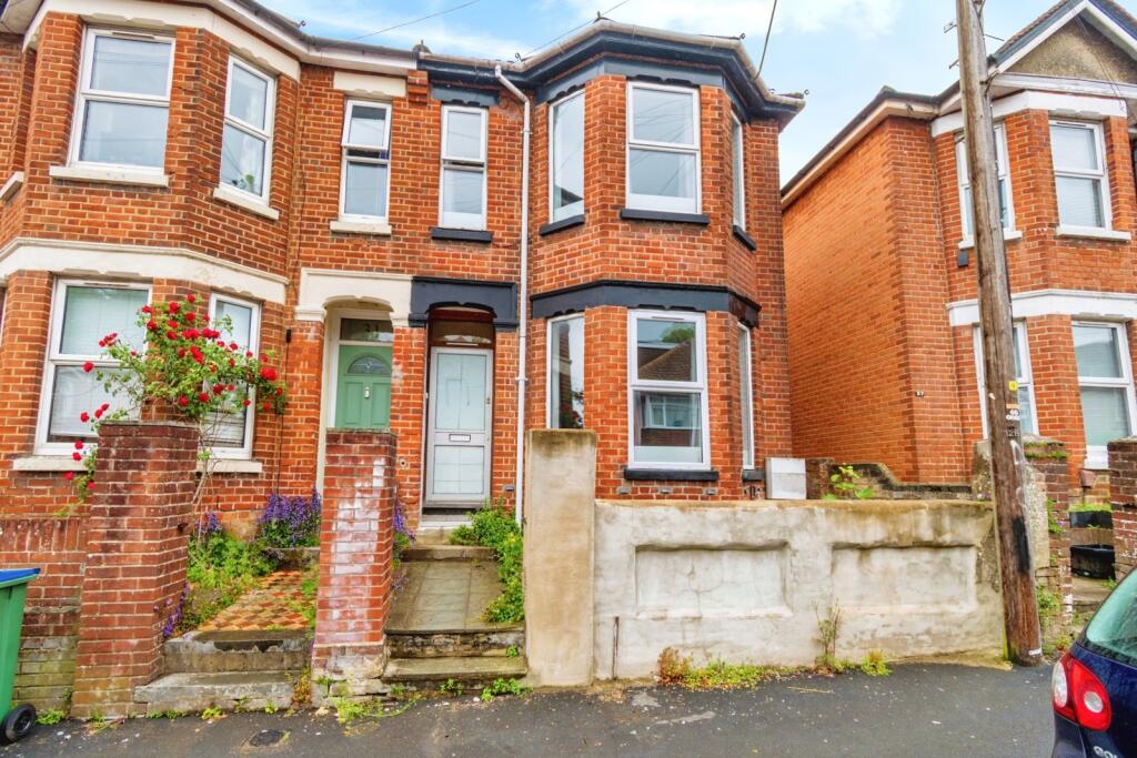 3-bed semi-detached on Burlington Road, Polygon, Southampton, Hampshire, SO15, £270,000