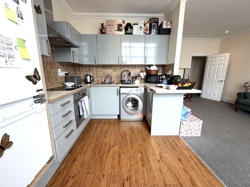 Apartment in Ilford - View 5