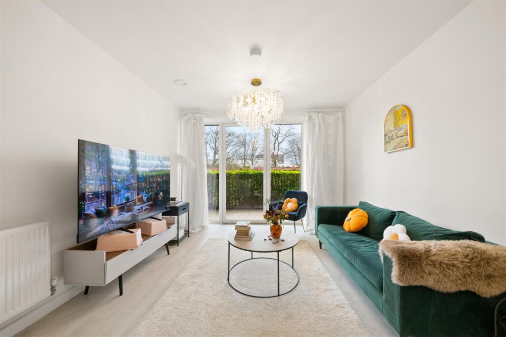 Main image of property: Laurina Apartments, Hayes