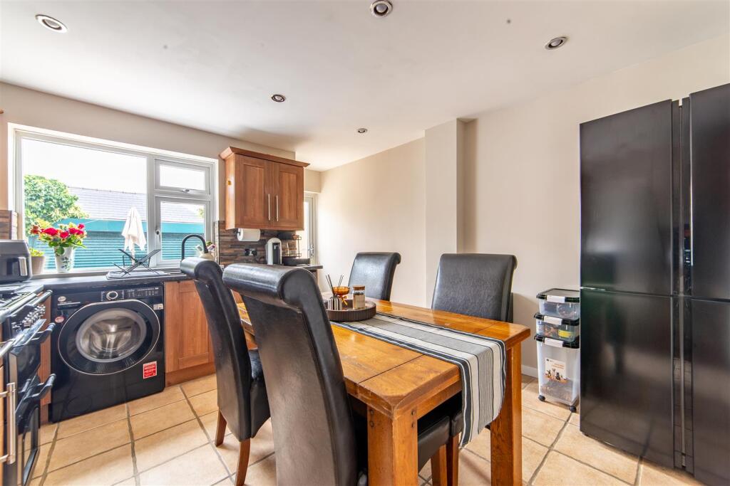 House in Newcastle upon Tyne - More