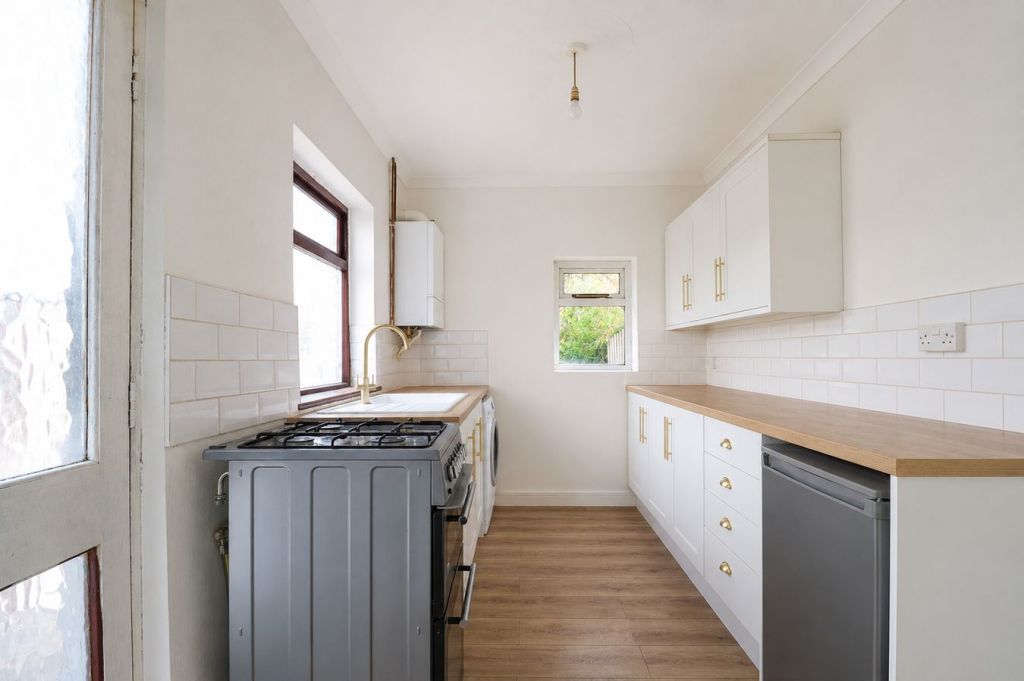 House in Northampton - View 5