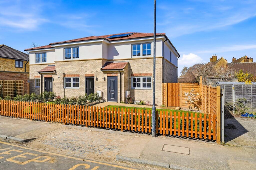 Main image of property: Hainault Street, New Eltham , London, SE9